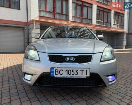 Серый Киа Рио, объемом двигателя 1.4 л и пробегом 227 тыс. км за 6750 $, фото 141 на Automoto.ua