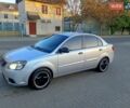 Серый Киа Рио, объемом двигателя 1.4 л и пробегом 301 тыс. км за 3700 $, фото 3 на Automoto.ua