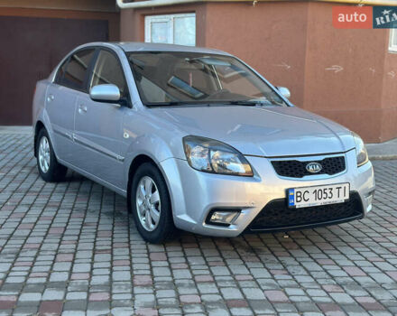 Серый Киа Рио, объемом двигателя 1.4 л и пробегом 227 тыс. км за 6750 $, фото 7 на Automoto.ua