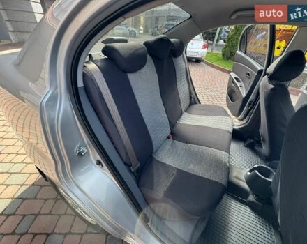 Серый Киа Рио, объемом двигателя 1.4 л и пробегом 227 тыс. км за 6850 $, фото 26 на Automoto.ua