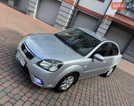 Серый Киа Рио, объемом двигателя 1.4 л и пробегом 227 тыс. км за 6850 $, фото 144 на Automoto.ua