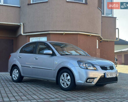 Серый Киа Рио, объемом двигателя 1.4 л и пробегом 227 тыс. км за 6750 $, фото 9 на Automoto.ua