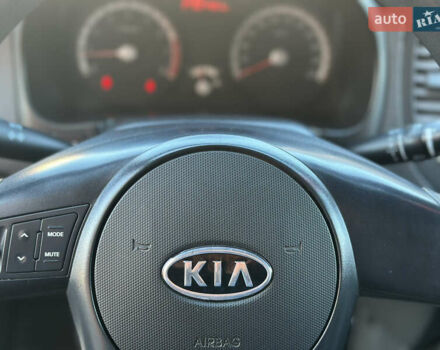 Серый Киа Рио, объемом двигателя 1.4 л и пробегом 227 тыс. км за 6750 $, фото 55 на Automoto.ua