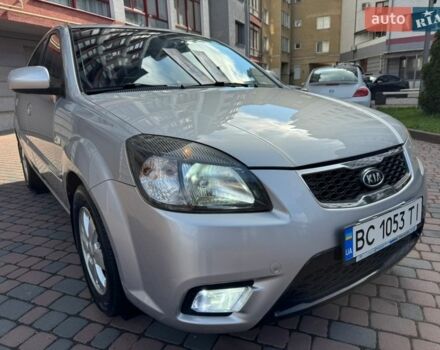 Серый Киа Рио, объемом двигателя 1.4 л и пробегом 227 тыс. км за 6850 $, фото 139 на Automoto.ua