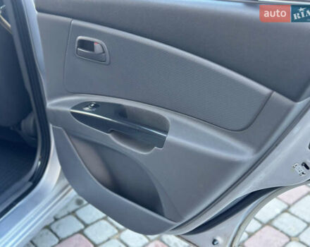 Серый Киа Рио, объемом двигателя 1.4 л и пробегом 227 тыс. км за 6750 $, фото 62 на Automoto.ua