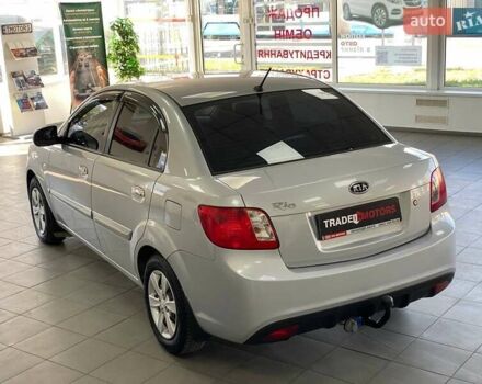 Серый Киа Рио, объемом двигателя 1.4 л и пробегом 98 тыс. км за 6500 $, фото 13 на Automoto.ua