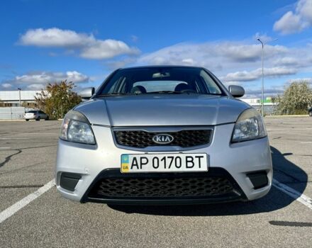 Сірий Кіа Ріо, об'ємом двигуна 1.4 л та пробігом 219 тис. км за 4500 $, фото 7 на Automoto.ua