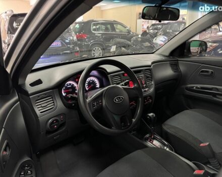 Серый Киа Рио, объемом двигателя 0 л и пробегом 165 тыс. км за 6600 $, фото 4 на Automoto.ua