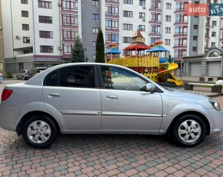 Серый Киа Рио, объемом двигателя 1.4 л и пробегом 227 тыс. км за 6750 $, фото 118 на Automoto.ua