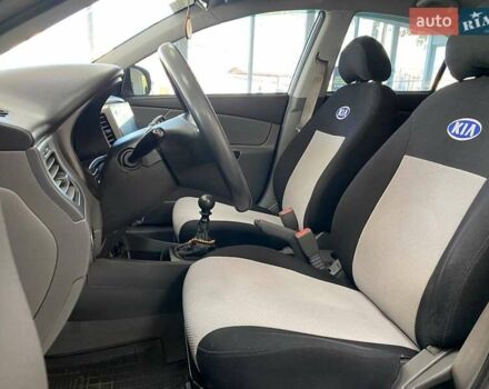 Серый Киа Рио, объемом двигателя 1.4 л и пробегом 98 тыс. км за 6500 $, фото 17 на Automoto.ua