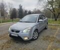Серый Киа Рио, объемом двигателя 1.34 л и пробегом 330 тыс. км за 4200 $, фото 1 на Automoto.ua