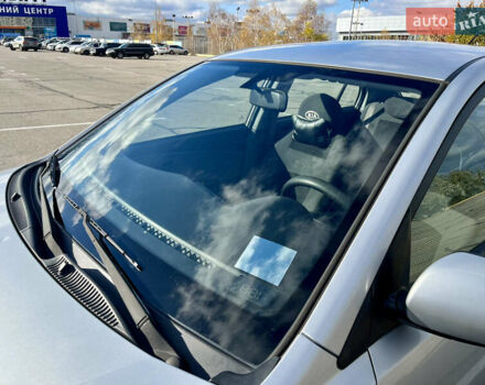 Серый Киа Рио, объемом двигателя 1.4 л и пробегом 219 тыс. км за 4500 $, фото 10 на Automoto.ua