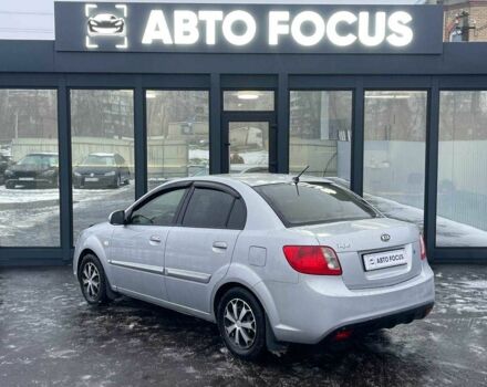 Серый Киа Рио, объемом двигателя 1.4 л и пробегом 168 тыс. км за 4590 $, фото 7 на Automoto.ua