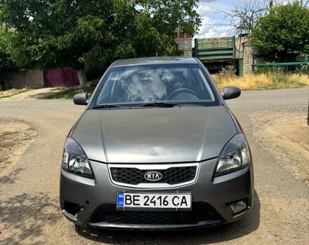 Сірий Кіа Ріо, об'ємом двигуна 1.4 л та пробігом 92 тис. км за 3700 $, фото 1 на Automoto.ua