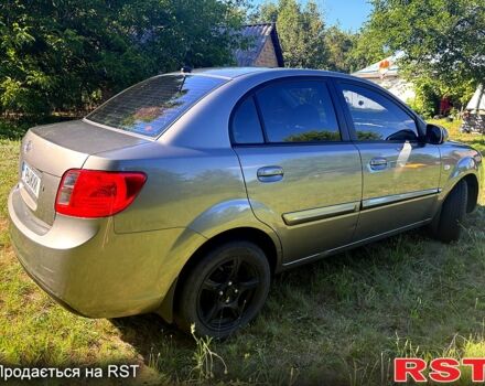 Серый Киа Рио, объемом двигателя 1.4 л и пробегом 167 тыс. км за 5400 $, фото 2 на Automoto.ua