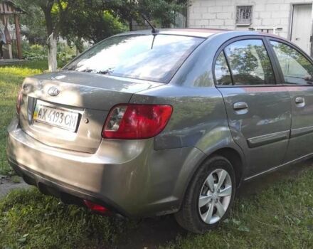 Сірий Кіа Ріо, об'ємом двигуна 1.4 л та пробігом 215 тис. км за 4994 $, фото 6 на Automoto.ua