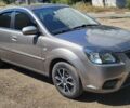 Серый Киа Рио, объемом двигателя 1.4 л и пробегом 90 тыс. км за 5000 $, фото 1 на Automoto.ua