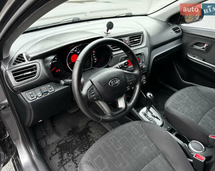 Сірий Кіа Ріо, об'ємом двигуна 1.6 л та пробігом 139 тис. км за 8500 $, фото 17 на Automoto.ua