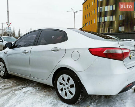 Серый Киа Рио, объемом двигателя 1.6 л и пробегом 180 тыс. км за 8000 $, фото 2 на Automoto.ua