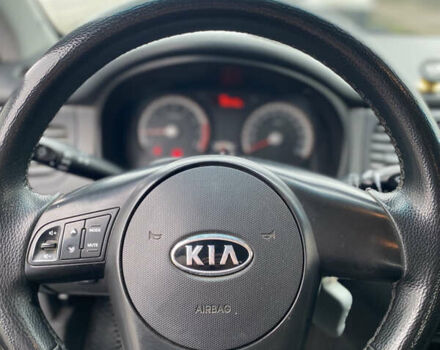 Сірий Кіа Ріо, об'ємом двигуна 1.4 л та пробігом 169 тис. км за 5000 $, фото 8 на Automoto.ua