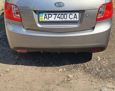Серый Киа Рио, объемом двигателя 1.4 л и пробегом 90 тыс. км за 5000 $, фото 9 на Automoto.ua