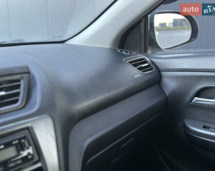 Серый Киа Рио, объемом двигателя 1.4 л и пробегом 178 тыс. км за 5600 $, фото 18 на Automoto.ua