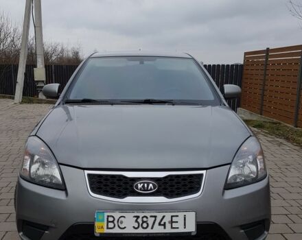 Сірий Кіа Ріо, об'ємом двигуна 0 л та пробігом 184 тис. км за 6359 $, фото 1 на Automoto.ua