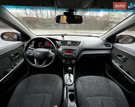 Сірий Кіа Ріо, об'ємом двигуна 1.6 л та пробігом 139 тис. км за 8500 $, фото 18 на Automoto.ua