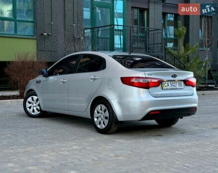 Сірий Кіа Ріо, об'ємом двигуна 1.6 л та пробігом 180 тис. км за 8900 $, фото 5 на Automoto.ua