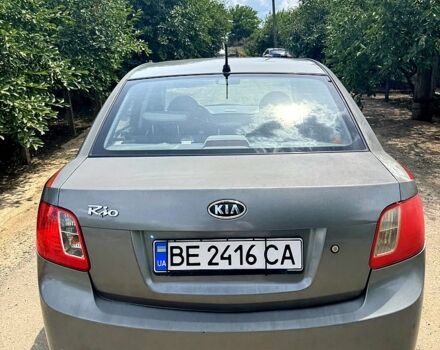 Сірий Кіа Ріо, об'ємом двигуна 1.4 л та пробігом 92 тис. км за 3700 $, фото 4 на Automoto.ua