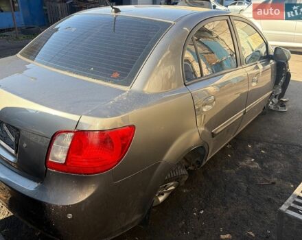 Сірий Кіа Ріо, об'ємом двигуна 1.4 л та пробігом 260 тис. км за 1500 $, фото 3 на Automoto.ua