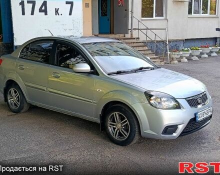 Сірий Кіа Ріо, об'ємом двигуна 1.4 л та пробігом 154 тис. км за 5500 $, фото 7 на Automoto.ua