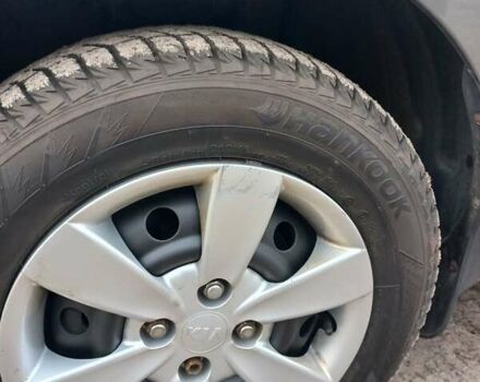 Сірий Кіа Ріо, об'ємом двигуна 1.4 л та пробігом 197 тис. км за 6300 $, фото 2 на Automoto.ua