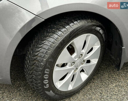 Сірий Кіа Ріо, об'ємом двигуна 1.6 л та пробігом 139 тис. км за 8500 $, фото 16 на Automoto.ua