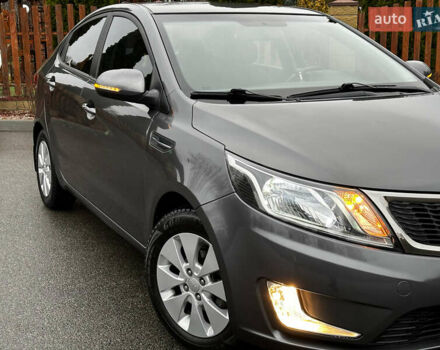 Сірий Кіа Ріо, об'ємом двигуна 1.6 л та пробігом 139 тис. км за 8500 $, фото 3 на Automoto.ua