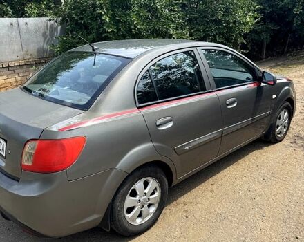 Сірий Кіа Ріо, об'ємом двигуна 1.4 л та пробігом 92 тис. км за 3700 $, фото 3 на Automoto.ua