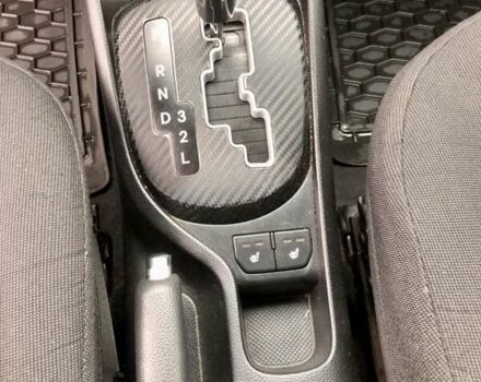 Сірий Кіа Ріо, об'ємом двигуна 1.59 л та пробігом 262 тис. км за 7200 $, фото 8 на Automoto.ua