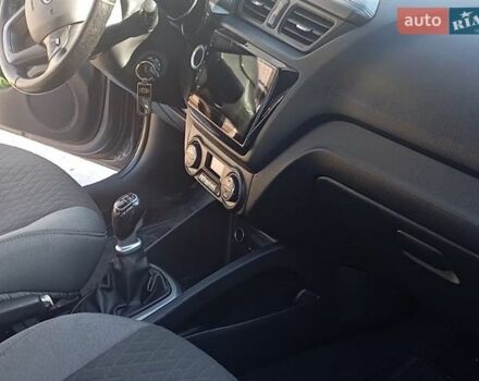 Сірий Кіа Ріо, об'ємом двигуна 1.59 л та пробігом 300 тис. км за 7100 $, фото 1 на Automoto.ua