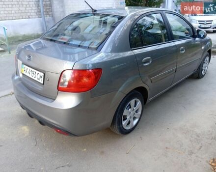 Сірий Кіа Ріо, об'ємом двигуна 1.4 л та пробігом 220 тис. км за 4800 $, фото 5 на Automoto.ua