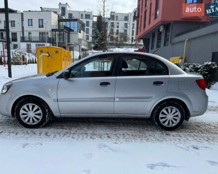 Серый Киа Рио, объемом двигателя 1.4 л и пробегом 89 тыс. км за 4900 $, фото 4 на Automoto.ua
