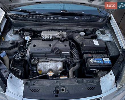 Серый Киа Рио, объемом двигателя 1.4 л и пробегом 228 тыс. км за 4550 $, фото 11 на Automoto.ua