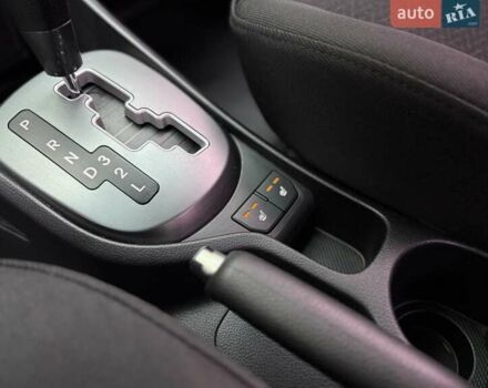 Серый Киа Рио, объемом двигателя 1.59 л и пробегом 180 тыс. км за 8950 $, фото 22 на Automoto.ua