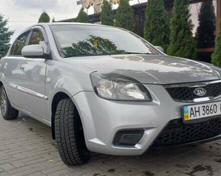 Серый Киа Рио, объемом двигателя 1.4 л и пробегом 69 тыс. км за 5699 $, фото 4 на Automoto.ua