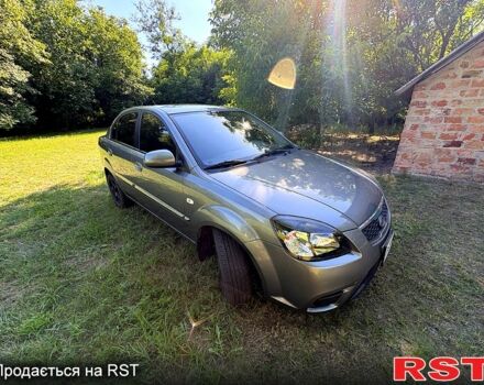 Сірий Кіа Ріо, об'ємом двигуна 1.4 л та пробігом 167 тис. км за 5400 $, фото 1 на Automoto.ua