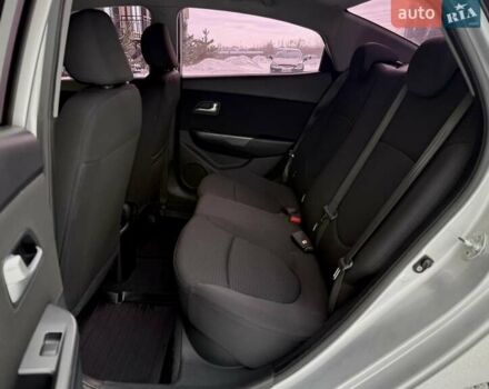 Серый Киа Рио, объемом двигателя 1.6 л и пробегом 180 тыс. км за 8950 $, фото 17 на Automoto.ua