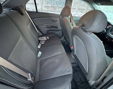 Серый Киа Рио, объемом двигателя 1.4 л и пробегом 228 тыс. км за 4550 $, фото 12 на Automoto.ua
