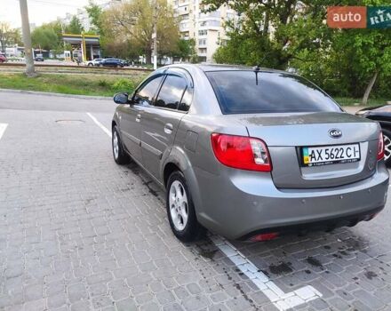 Серый Киа Рио, объемом двигателя 1.4 л и пробегом 226 тыс. км за 5200 $, фото 8 на Automoto.ua