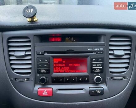 Серый Киа Рио, объемом двигателя 1.4 л и пробегом 168 тыс. км за 4990 $, фото 23 на Automoto.ua