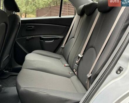 Серый Киа Рио, объемом двигателя 1.4 л и пробегом 89 тыс. км за 4200 $, фото 11 на Automoto.ua
