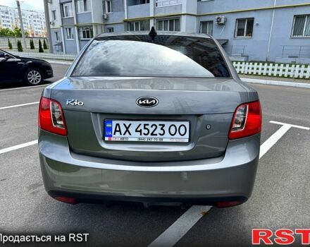 Сірий Кіа Ріо, об'ємом двигуна 1.4 л та пробігом 190 тис. км за 5350 $, фото 5 на Automoto.ua